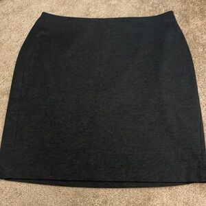 Gray pencil skirt 2X Vince Camuto